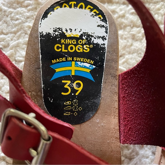 Swedish Low Heel Clogs - Picture 4 of 8